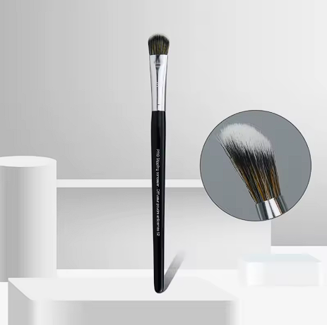 Concealer Paw Brush